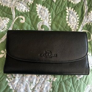 Coach Black Pebbled Leather Continental Clutch Wallet